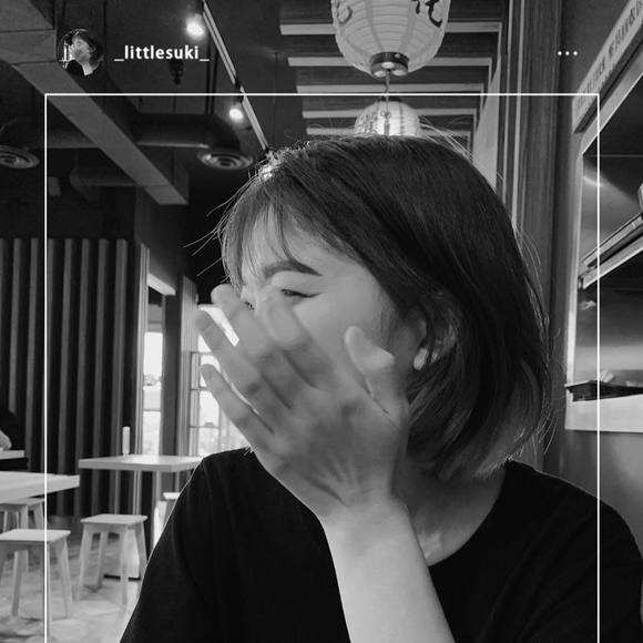 Meet your Posher, Thư - Picture 1 of 1